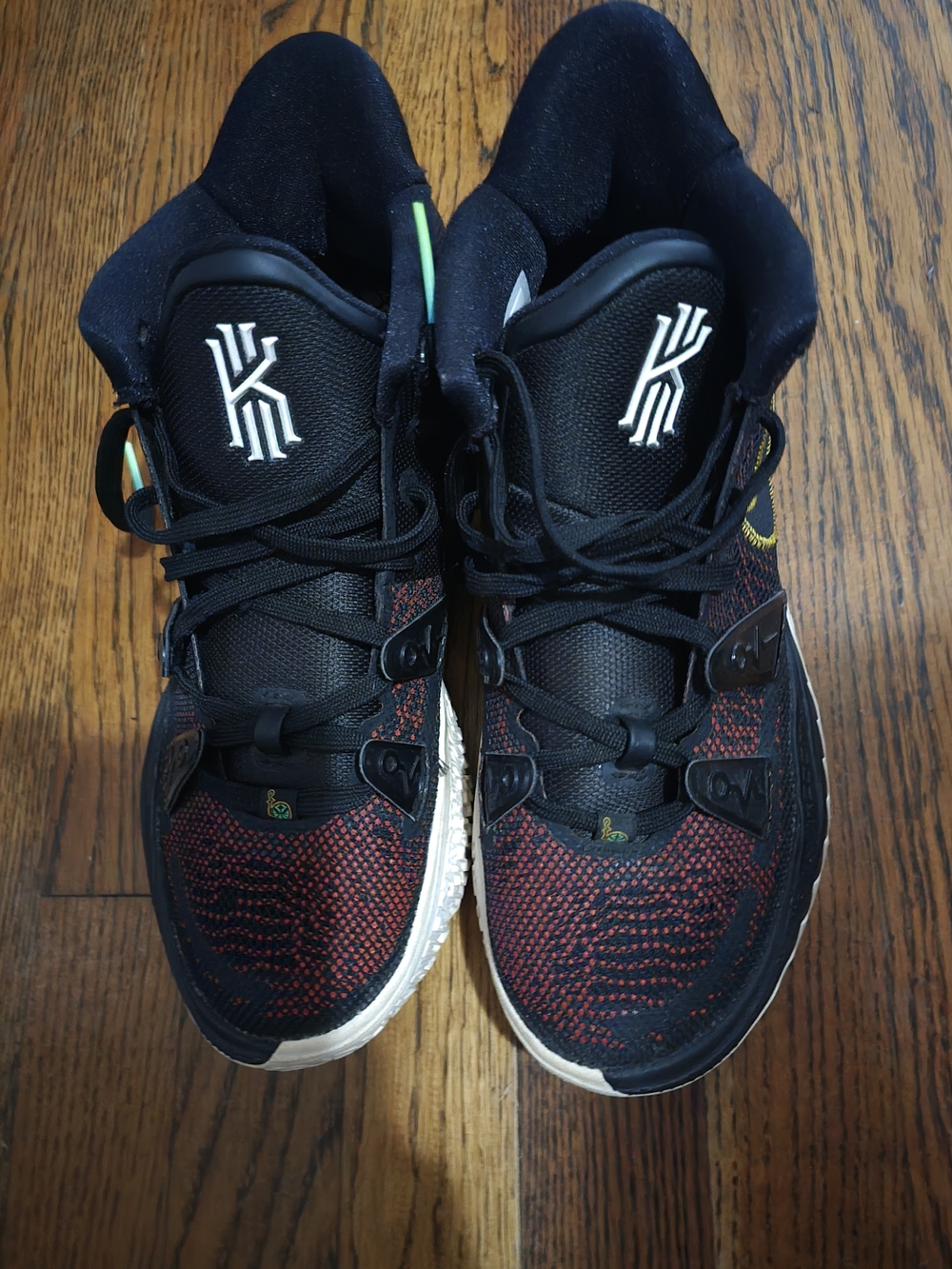 Nike Kyrie 7 Flytrap- Rosswell Rayguns